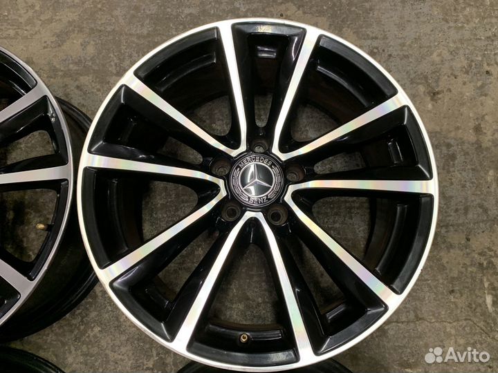 Комплект оригинальных дисков Mercedes R18