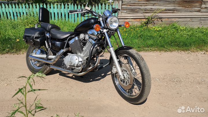Yamaha XV400 Virago