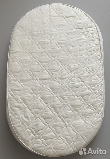 Матрас в овальную кроватку