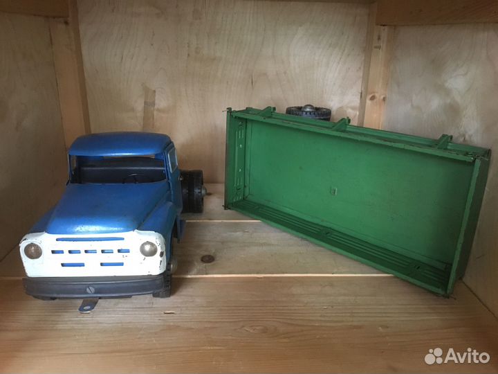 Игрушка машинка ЗИЛ