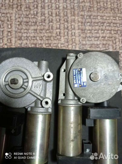 Редуктор стеклоподьемника 4 шт