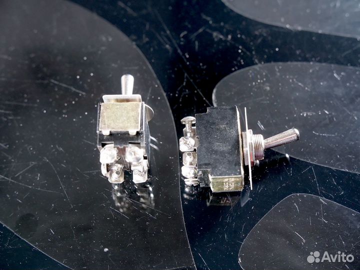 Переключатель 250V 6A два положения усиленный