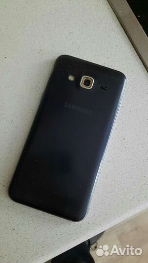 Samsung Galaxy J3 (2016) SM-J320H/DS, 8 ГБ