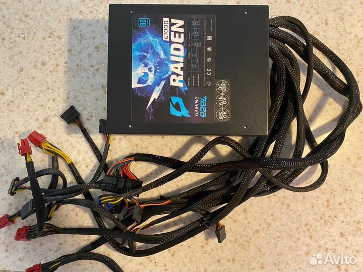 Блок питания для пк E2E4 raiden G1000