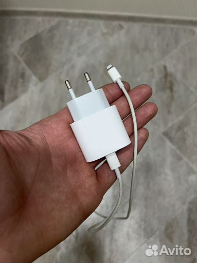 Быстрая зарядка для iPhone 20w