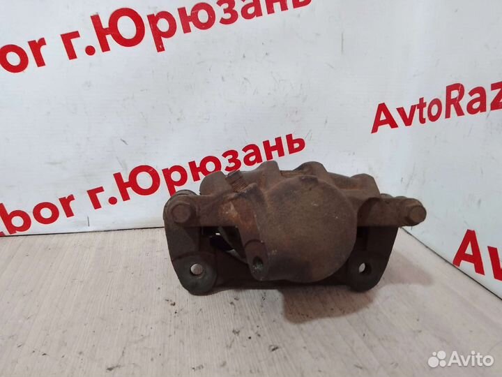 Суппорт передний левый Chery M11 A3