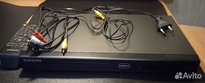 CD-проигрыватель Samsung DVD-P181