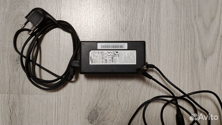 Блок питания от телевизора Samsung 19V 3.474A