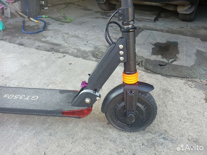 Самокат 120 кг kugo GT350S