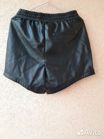 Шорты новые демисезонные