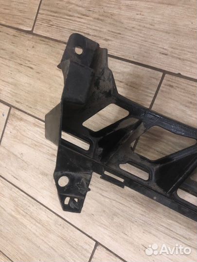 Кронштейн бампера Renault Megane 2 хетчбек 1.5 К9К