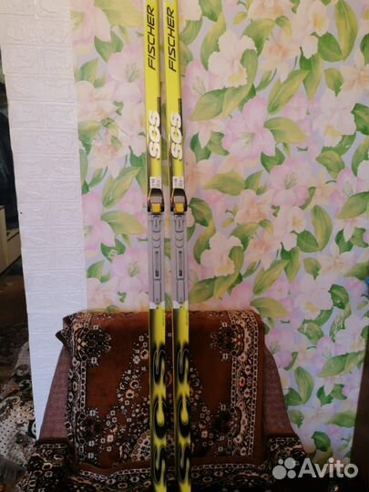 Лыжи и лыжные ботинки