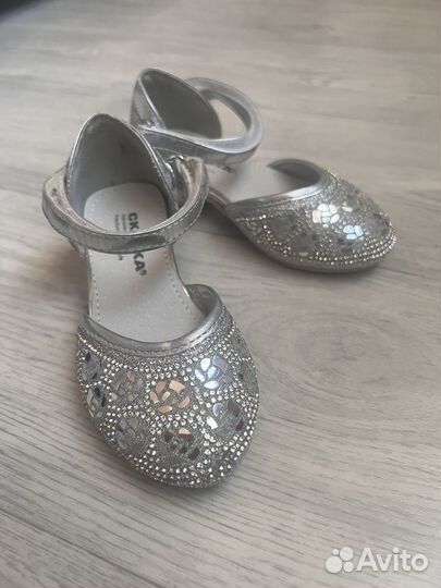 Туфли на девочку