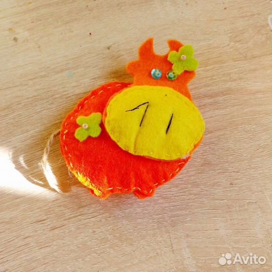 Бычок из фетра