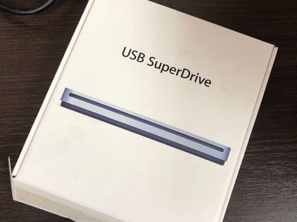 Дисковод Apple USB SuperDrive