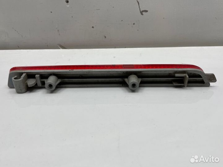 Катафот бампера задний левый Mazda 3 BK хэтчбек