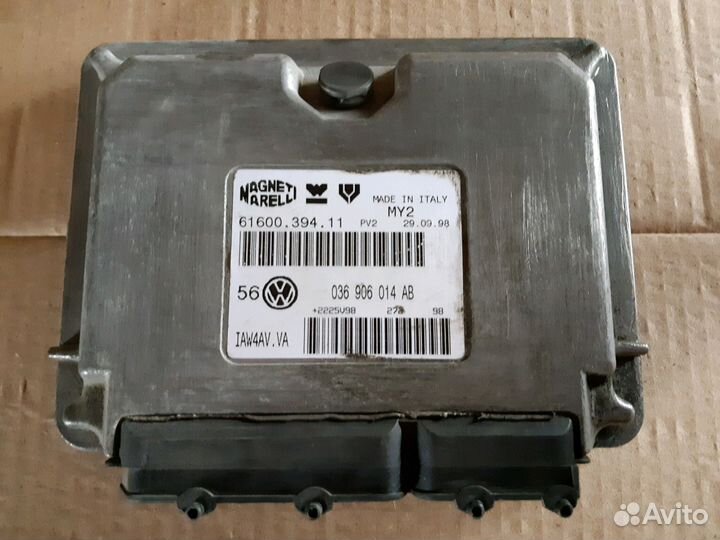 Блок управления двигателем Фольксваген Гольф 4