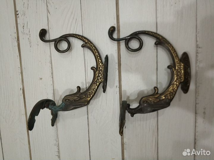 Итальянские крючки-вешалки для одежды