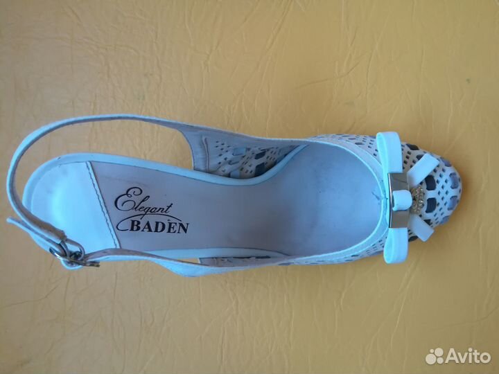 Босоножки новые, р.37, кожаные, Baden Elegant