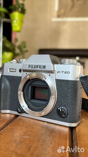 Камера со сменной оптикой FujiFilm X-T20 Body