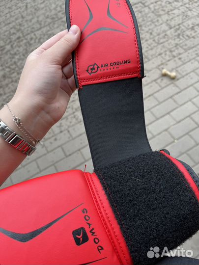 Боксерские перчатки 12 oz