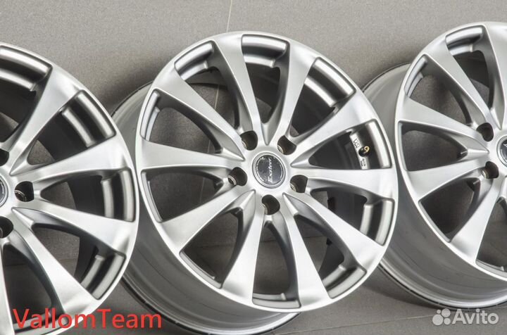 Лот UP27569960 Фирменные 17-е диски HOT stuff exst