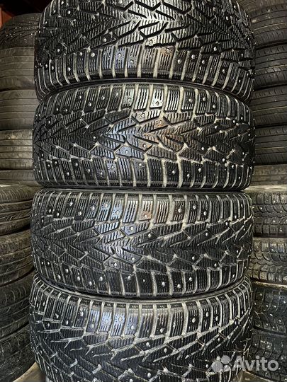 Nokian Tyres Hakkapeliitta 7 215/50 R17