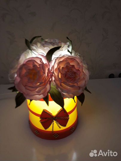 Букет из пионов - свтильник