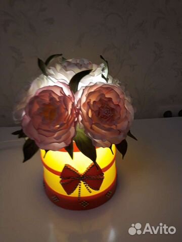 Букет из пионов - свтильник