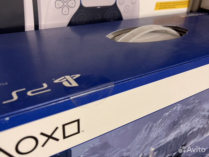 Sony PlayStation 5 + God of war Ragnarek