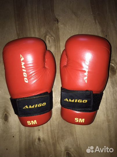 Перчатки для единоборств