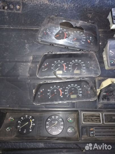 Щиток приборов