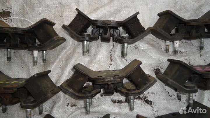 Подушка АКПП lexus ls 430