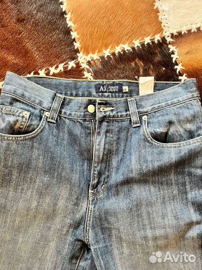 Джинсы armani