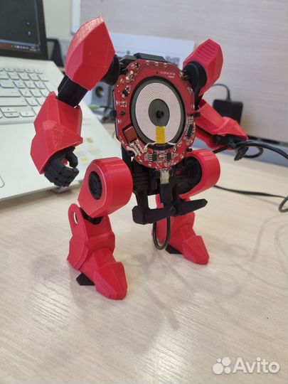 Подставка для телефона с беспроводной зарядкой