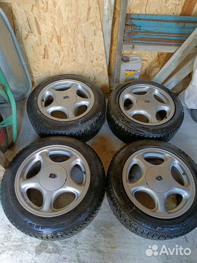 R16 Nokian Tyres Hakkapeliitta 8 215/55, PCD 5x114.3 DIA 60.1