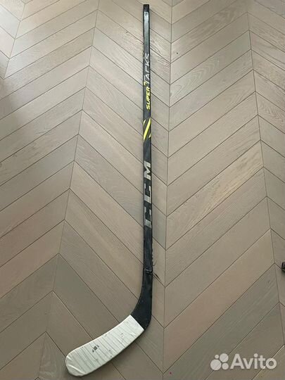 Клюшка хоккейная