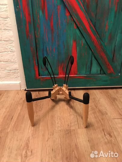Подставка для виолончели и гитары