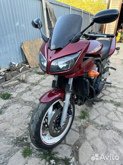 Yamaha fzs600