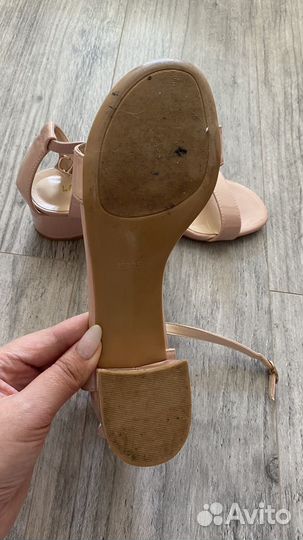 Босоножки женские