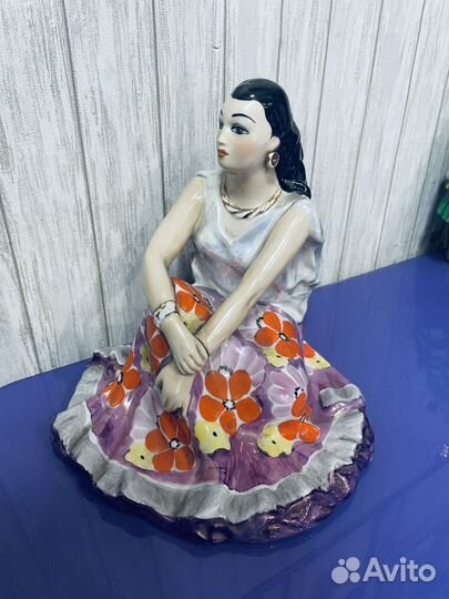 Статуэтка цыганка дулево 2с