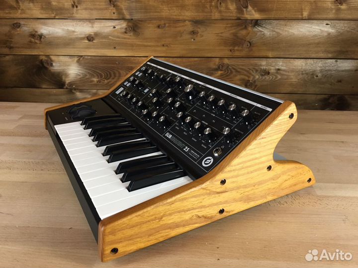 Moog Subsequent 25 синтезатор в Наличии