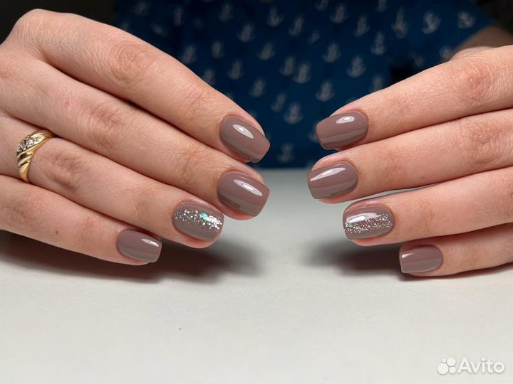 Маникюр с покрытием гель-лаком
