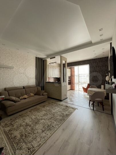 2-к. квартира, 54 м², 3/9 эт.