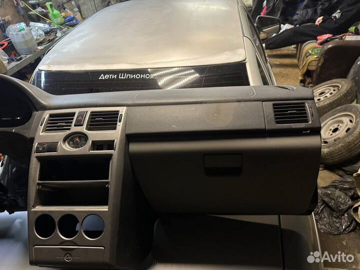 Панель торпедо priora 1