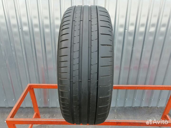 Pirelli P Zero PZ4 235/50 R20