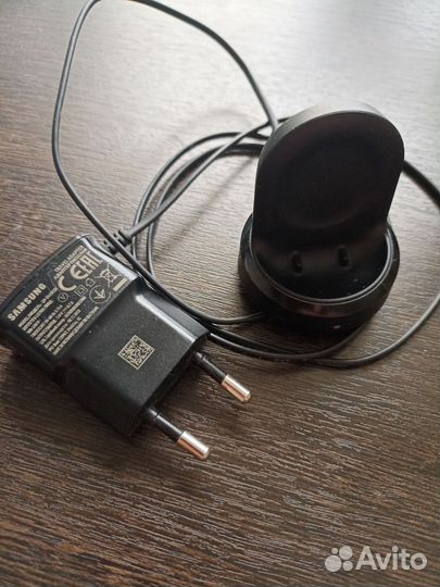 Умные часы Samsung Galaxy Watch 42 мм