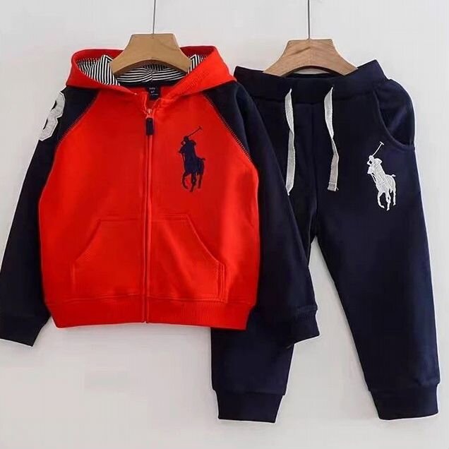 Спортивный костюм для мальчика 2-4 лет