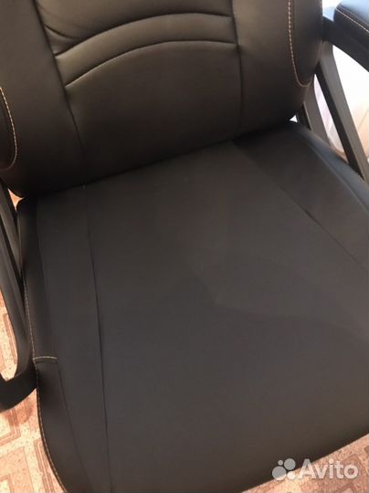 Компьютерное кресло / компьютерный стул