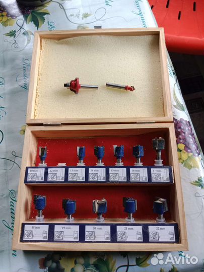 Ручной фрезер по дереву